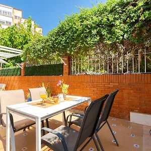https://wintowinrentals-close-to-the-beach-private-terrace-parking.es-andalucia.com